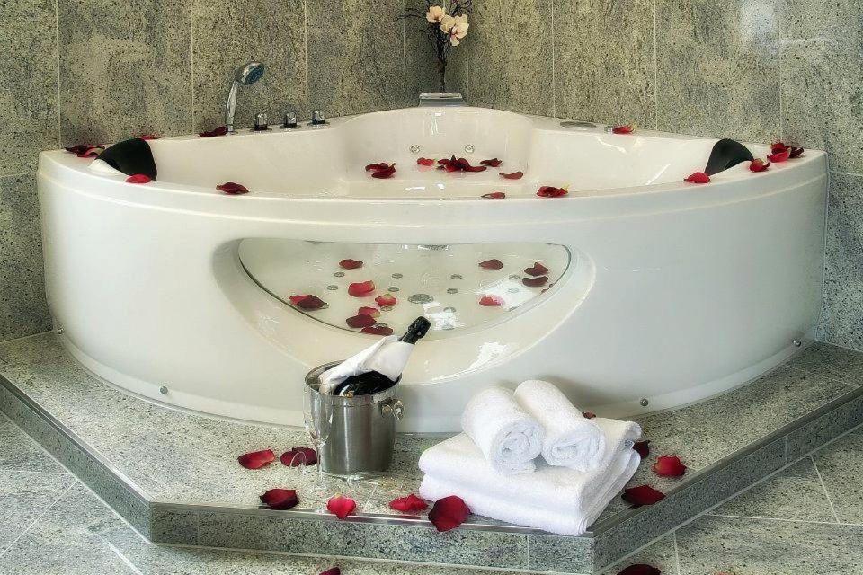 Hotel-Garni Luttelforster Muhle Schwalmtal  Room photo
